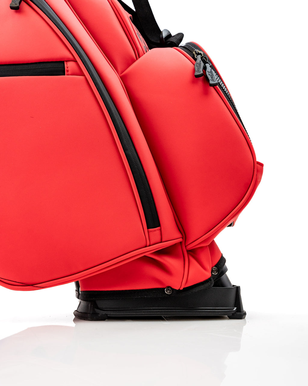 6.Player Preferred™ Golf Bag - Coca-Cola