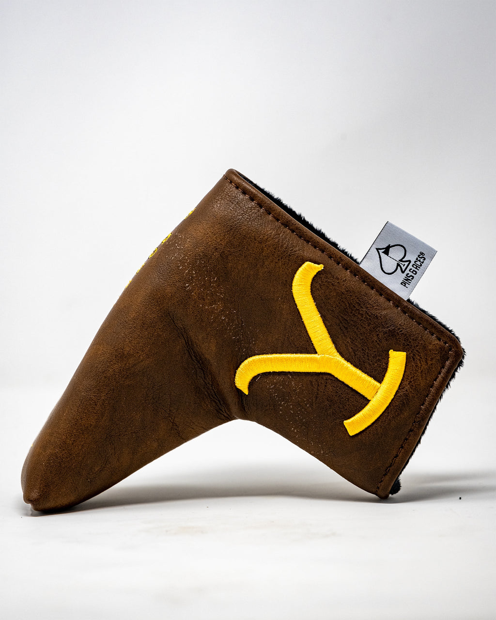 BC.Yellowstone Putter Cover - Blade