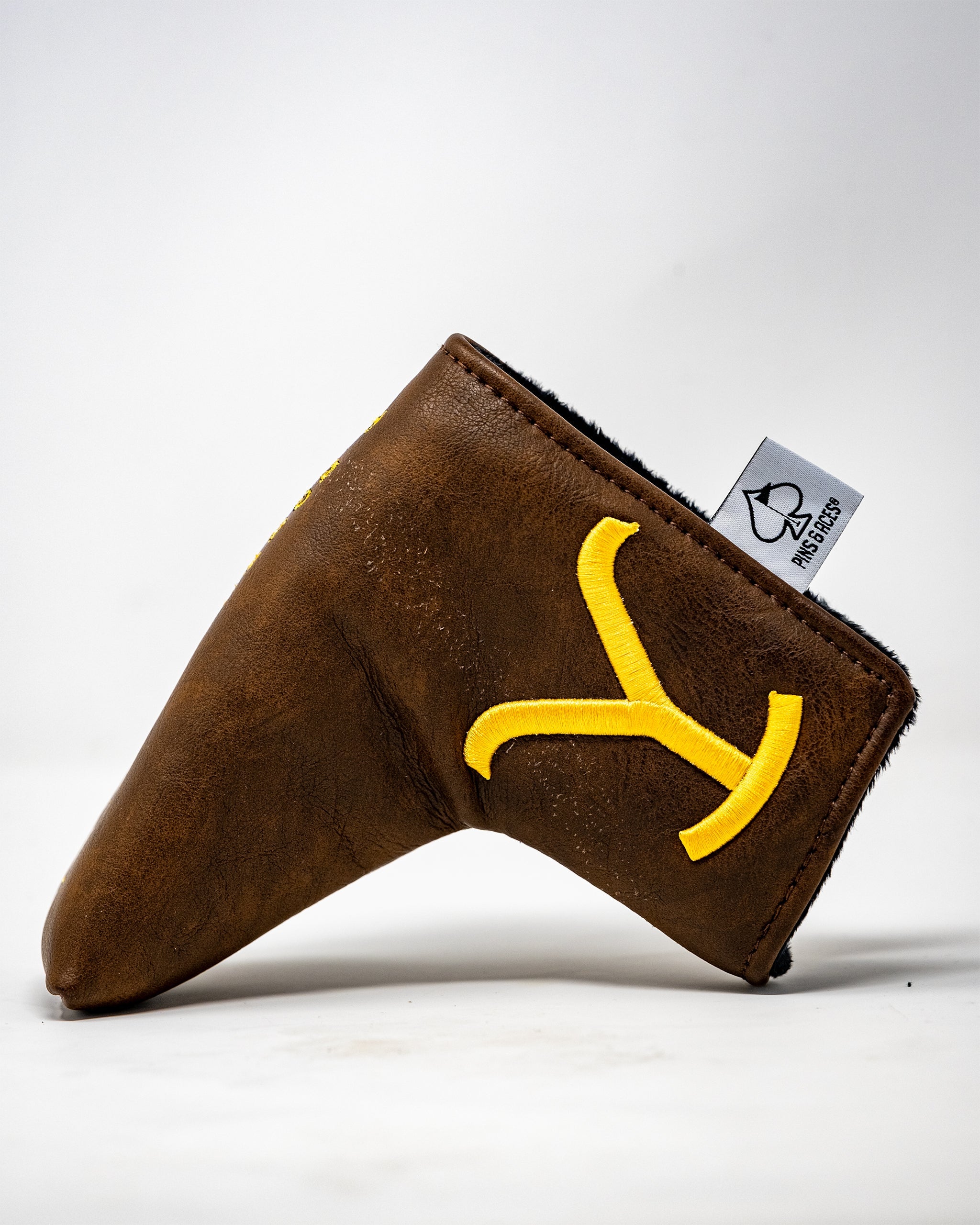 BC.Yellowstone Putter Cover - Blade
